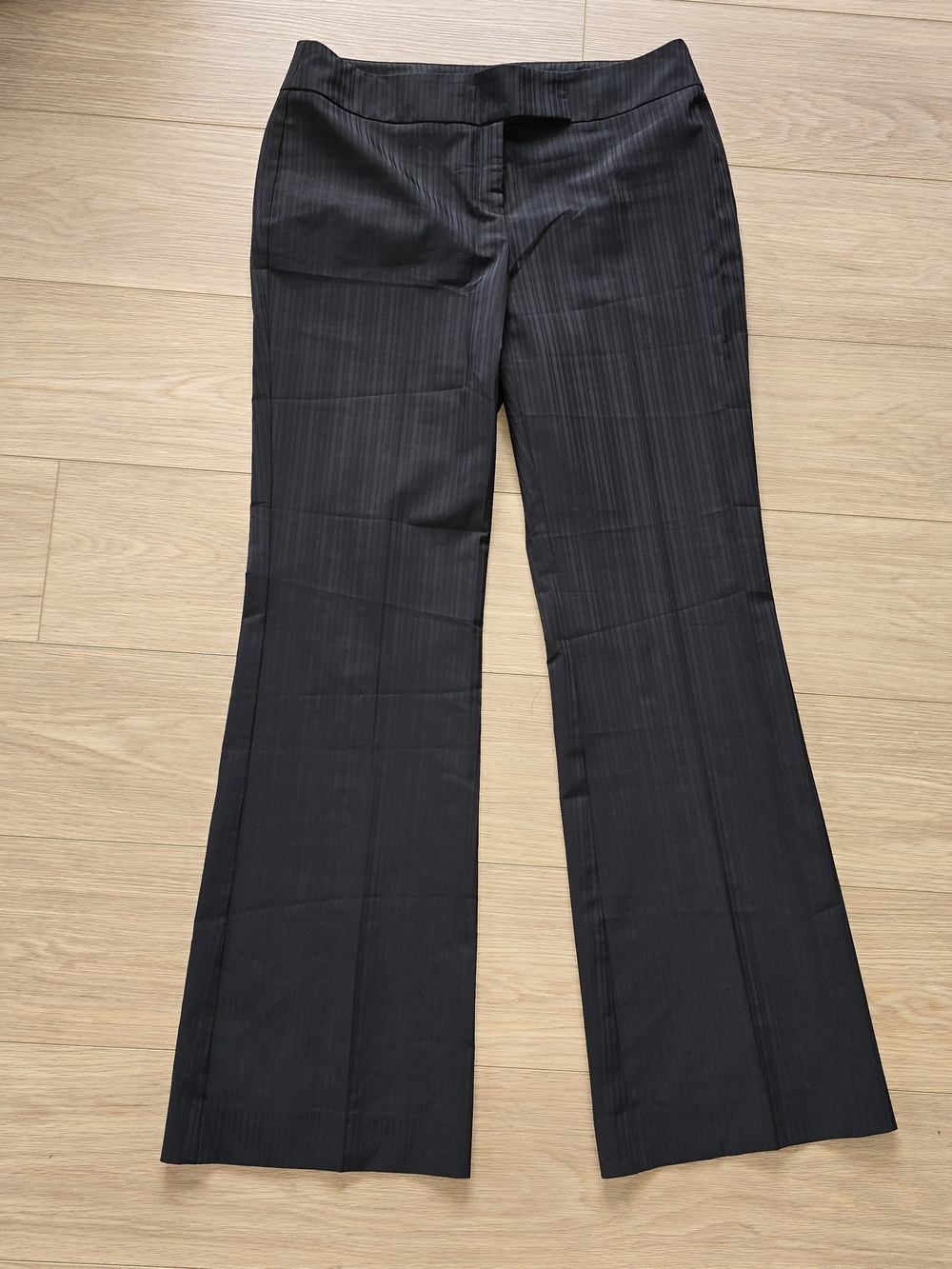Le Chateau Women's Black Gray Pinstripe Flare Pants Trousers Career Work Size 9/